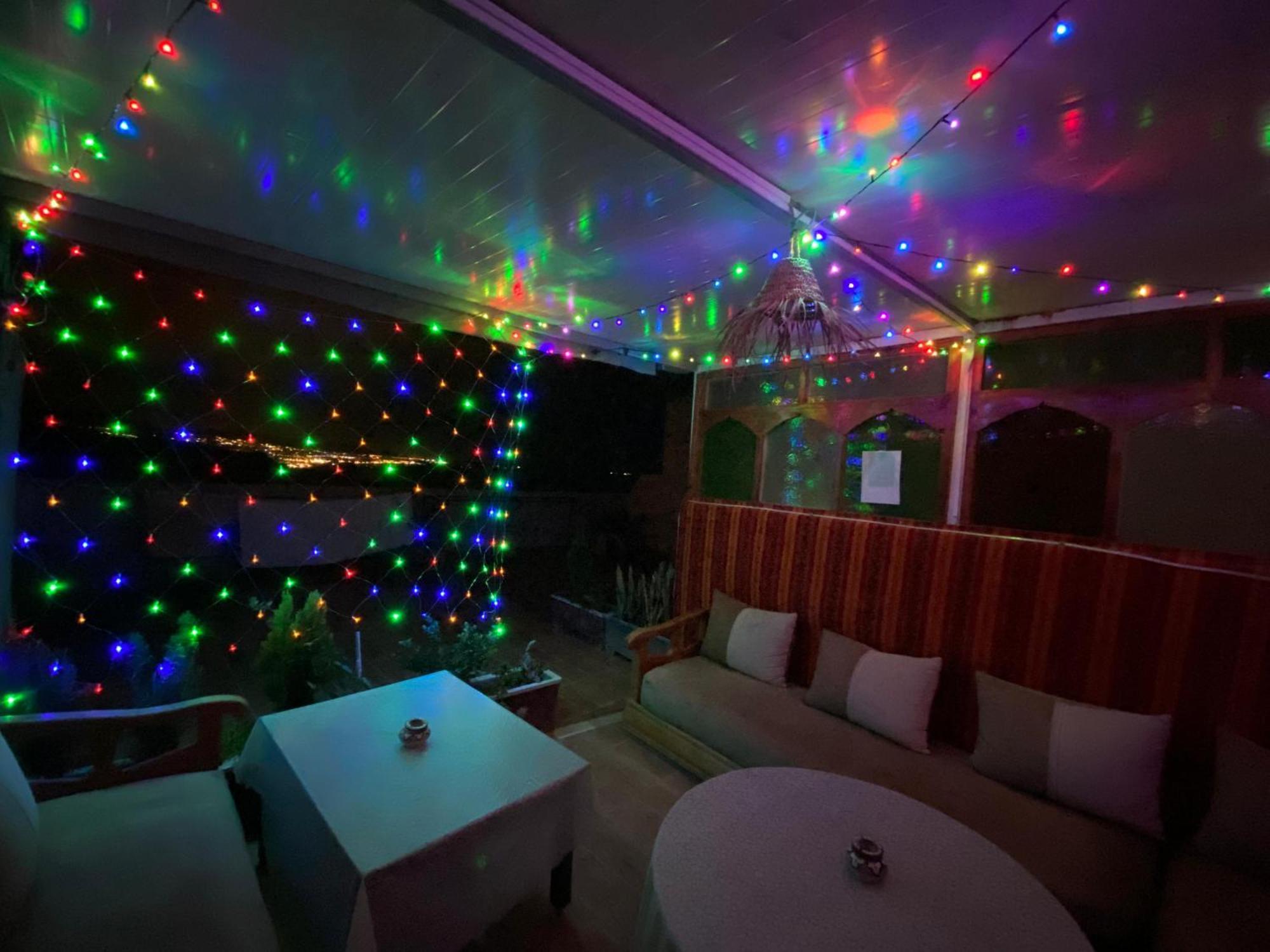 Mira Guest House Taghazout Esterno foto