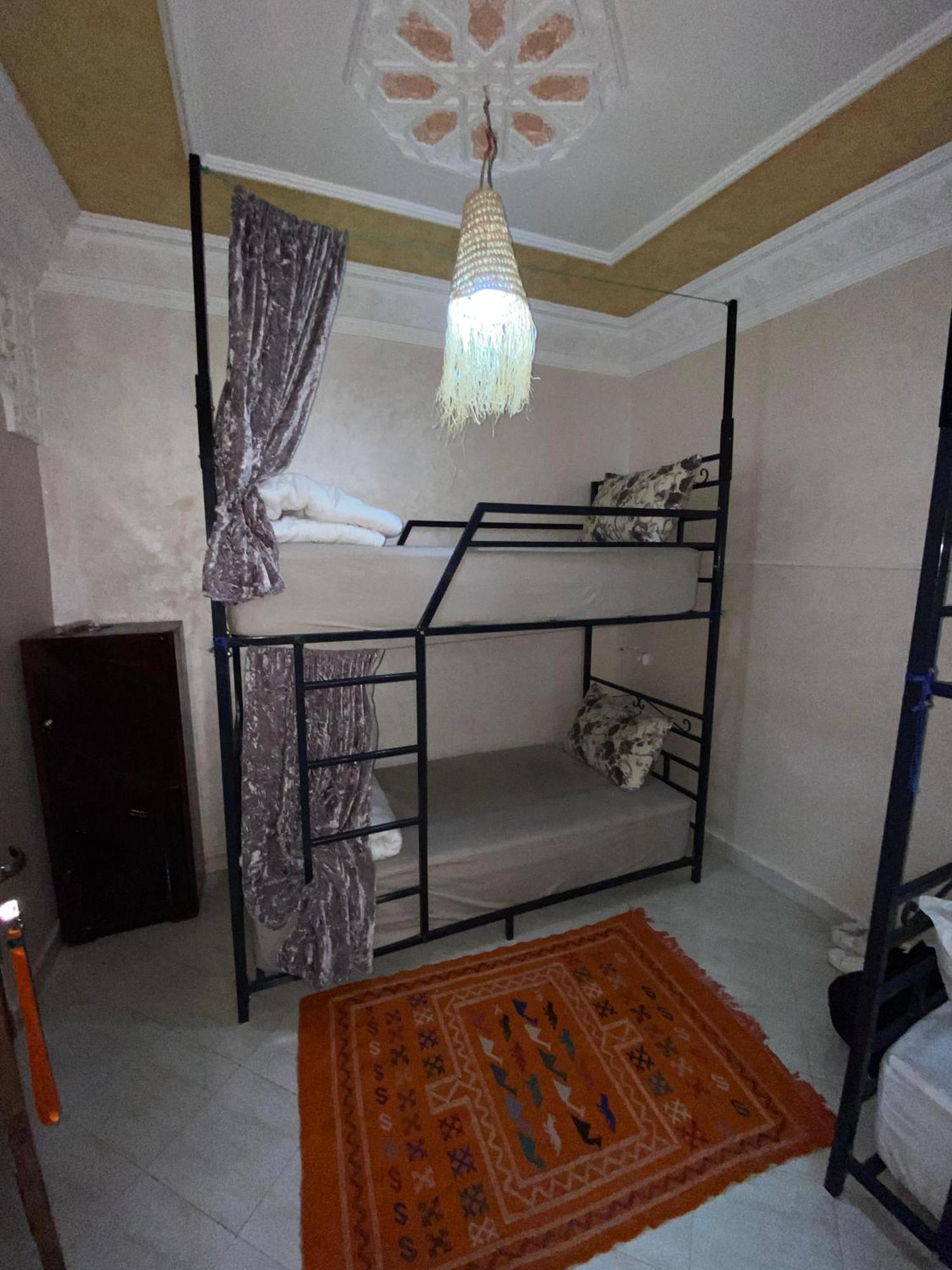 Mira Guest House Taghazout Esterno foto