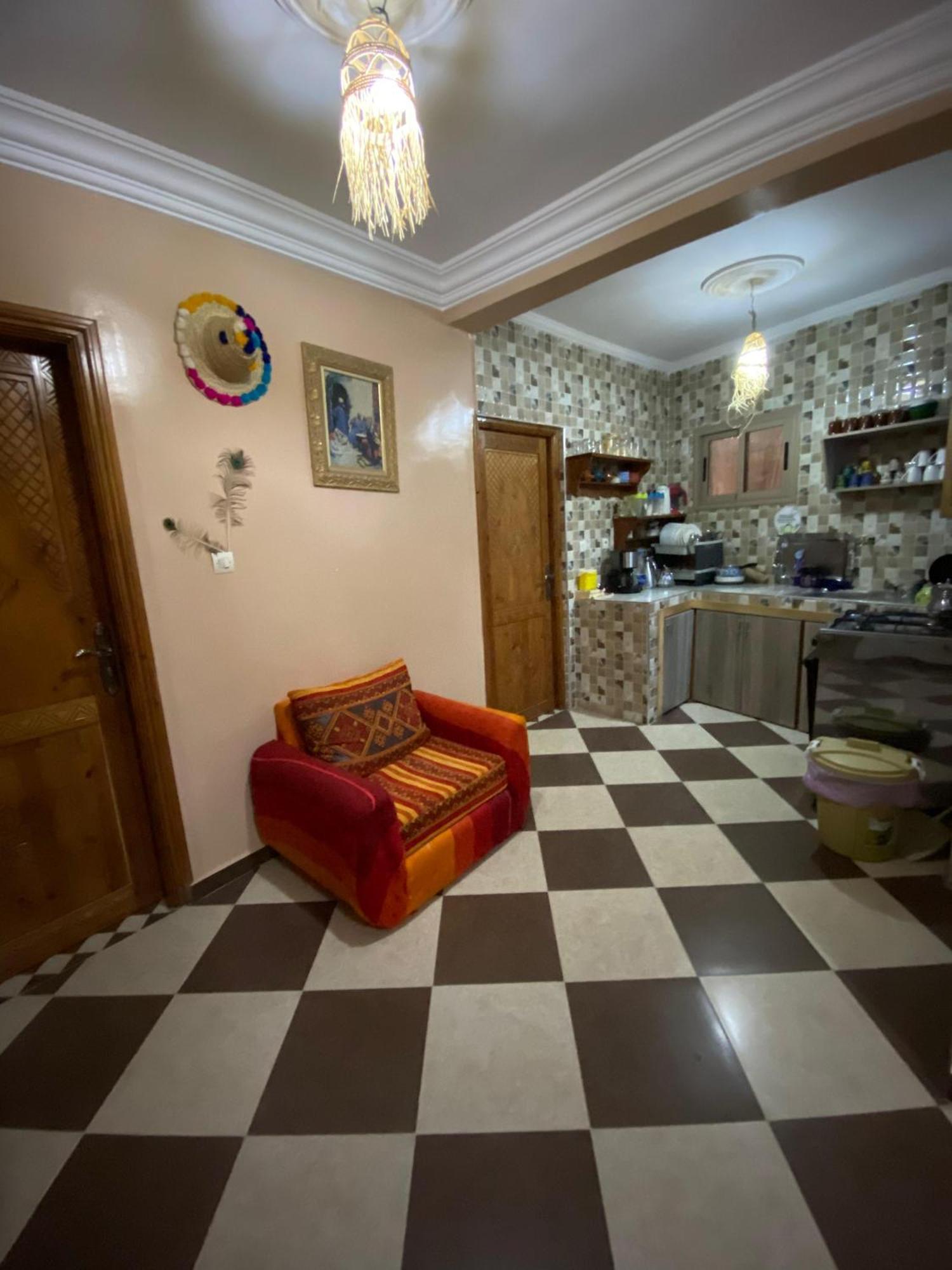 Mira Guest House Taghazout Esterno foto